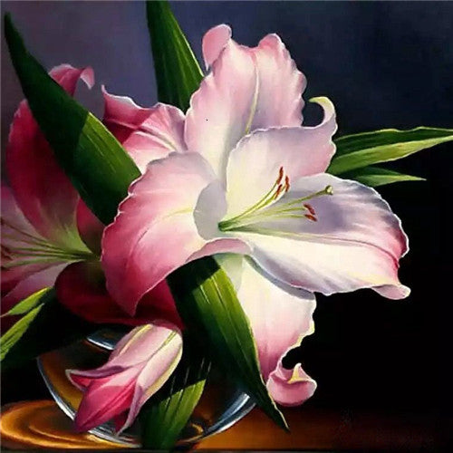 Lily Splendor Diamond Painting Kit