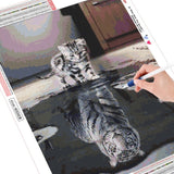 Tiger Reflection - Diamond Painting Kit
